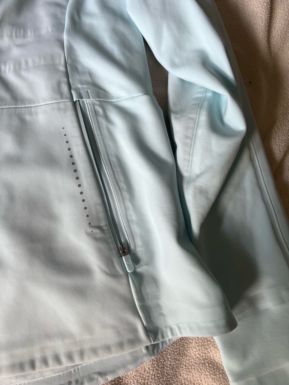 Lululemon Cross Chill Jacket RepelShell - Picture 3 of 6